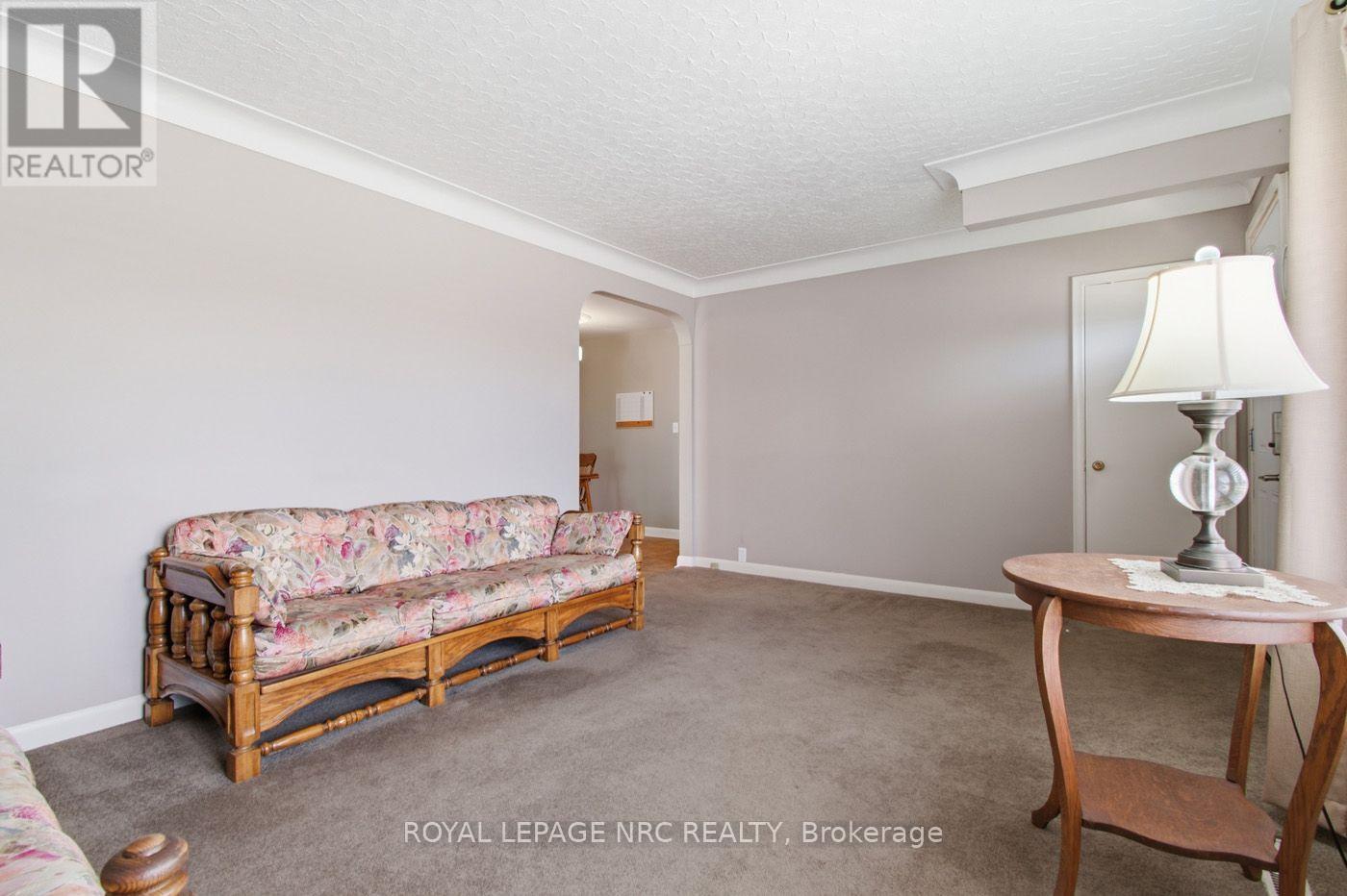 131 Joyce Avenue, Welland, Ontario  L3B 1S7 - Photo 6 - X13718218