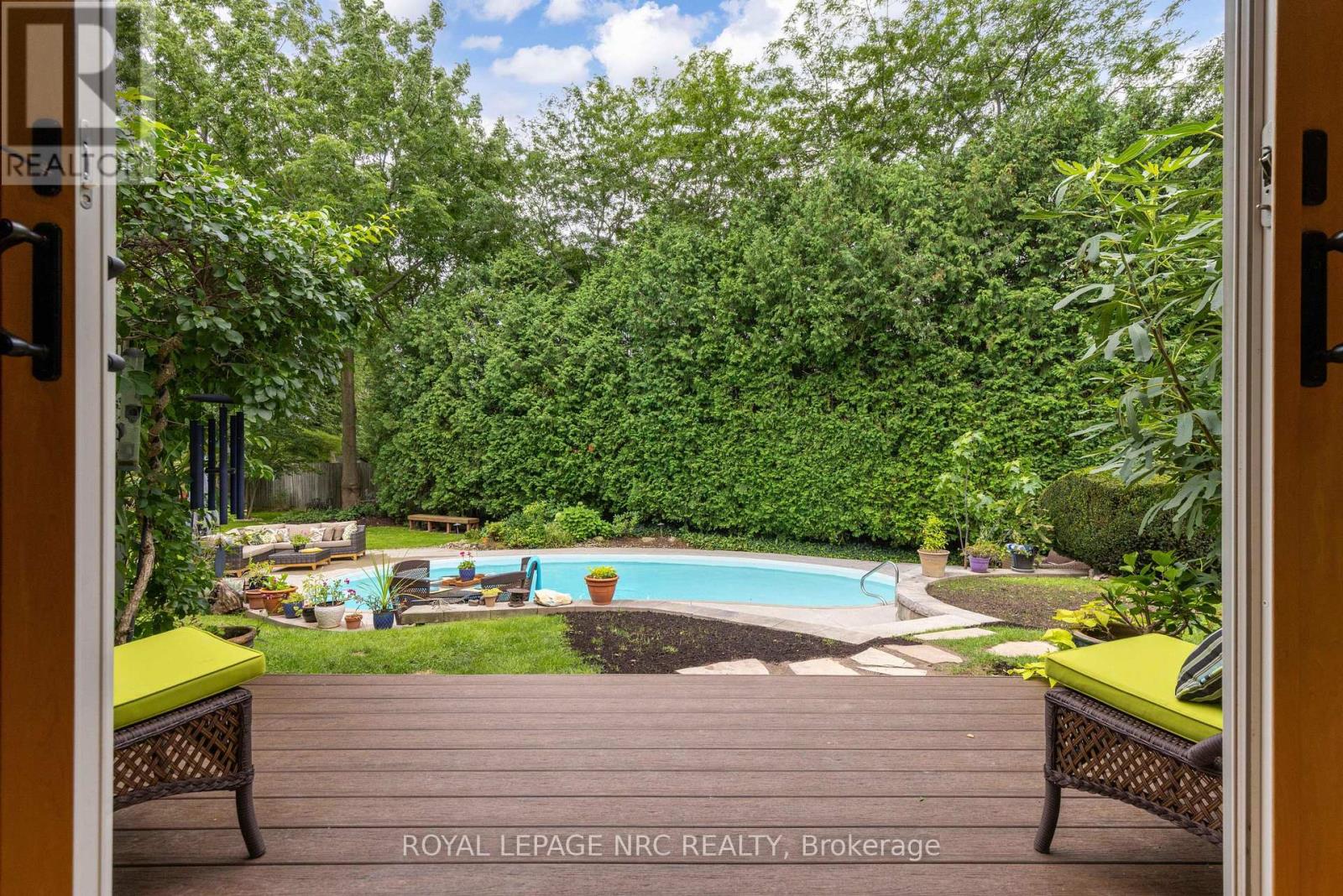 7 Christopher Street, Niagara-On-The-Lake, Ontario  L0S 1J0 - Photo 3 - X13718354