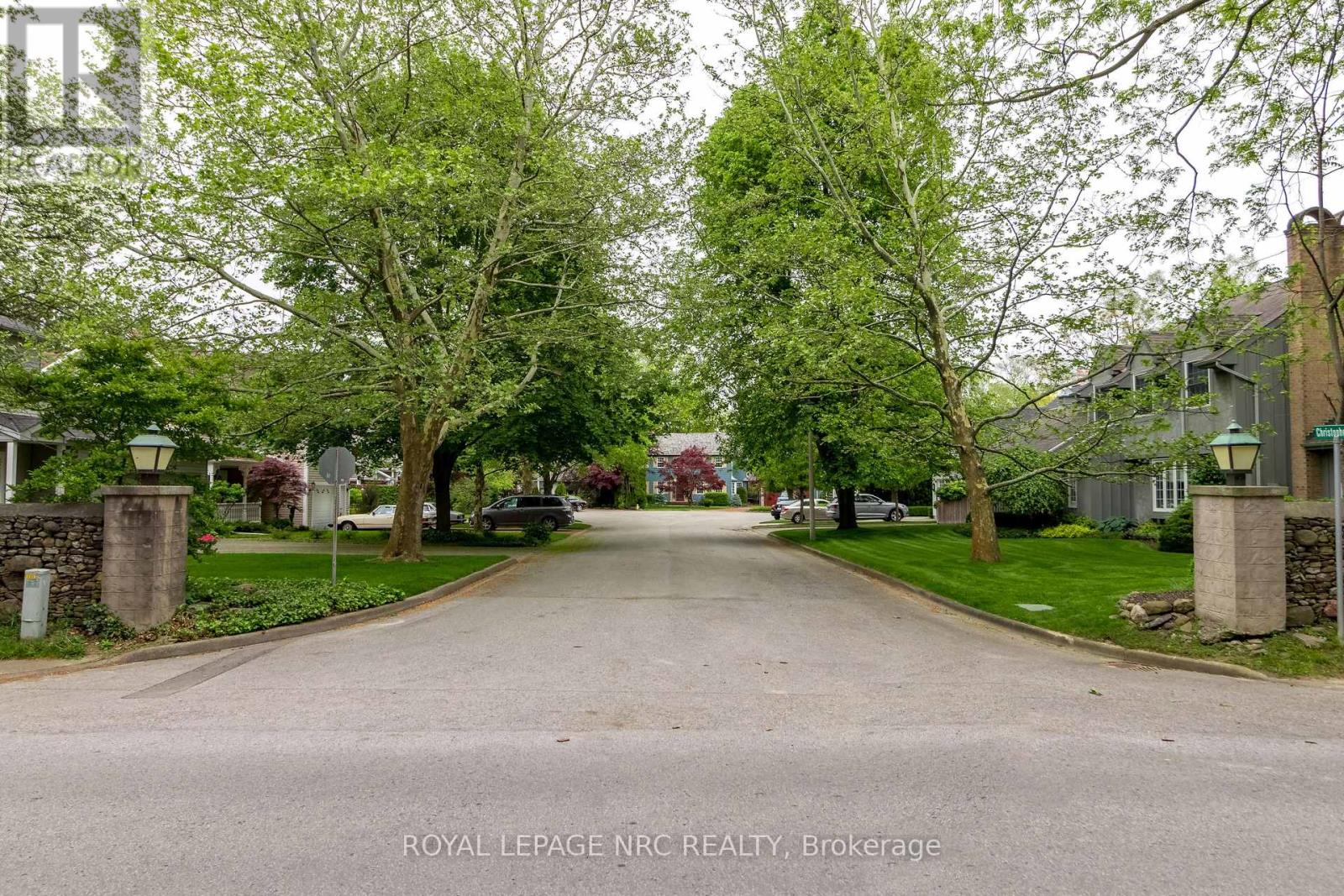 7 Christopher Street, Niagara-On-The-Lake, Ontario  L0S 1J0 - Photo 5 - X13718354
