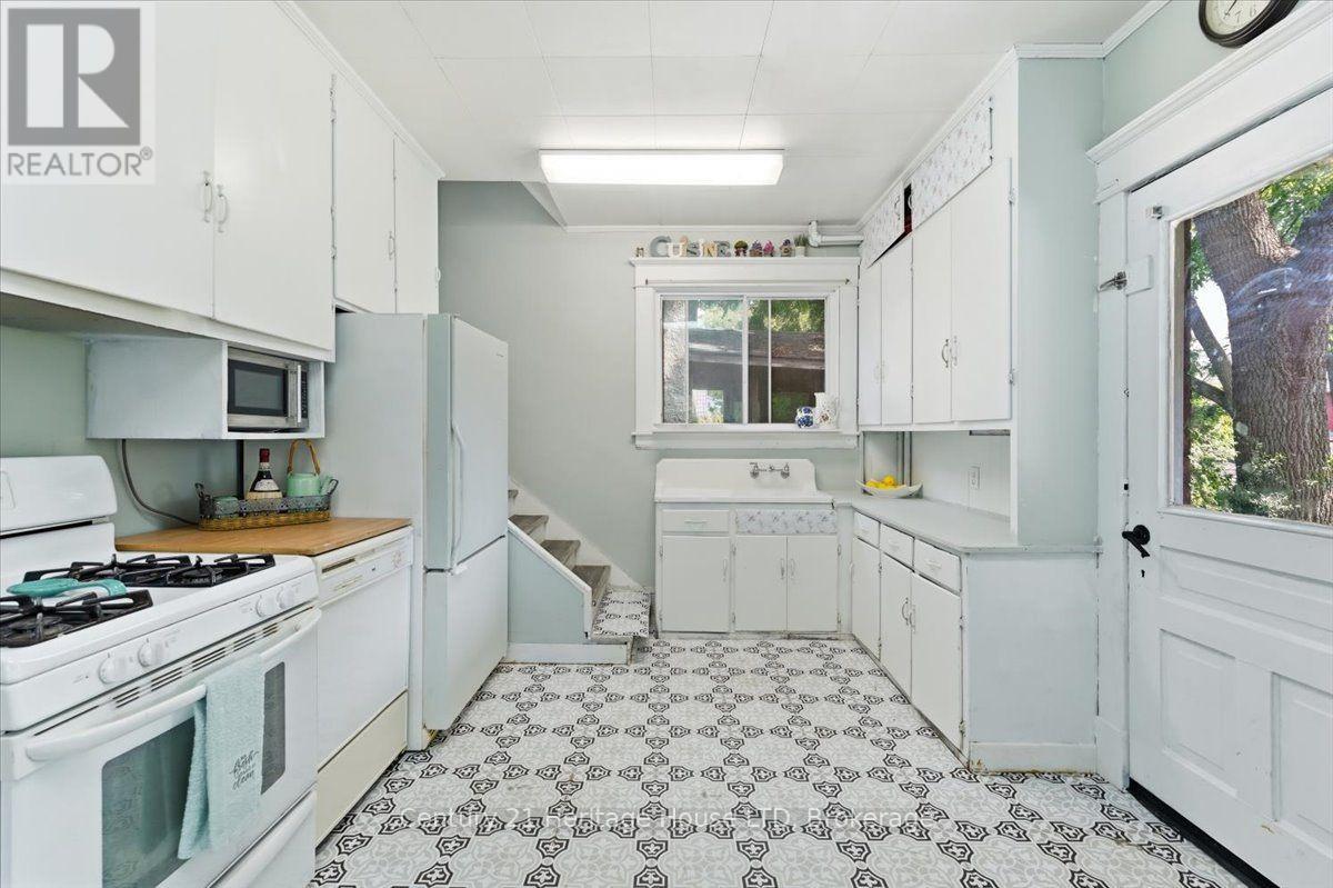 17 Elizabeth Street E, Welland, Ontario  L3C 4M2 - Photo 13 - X13718378