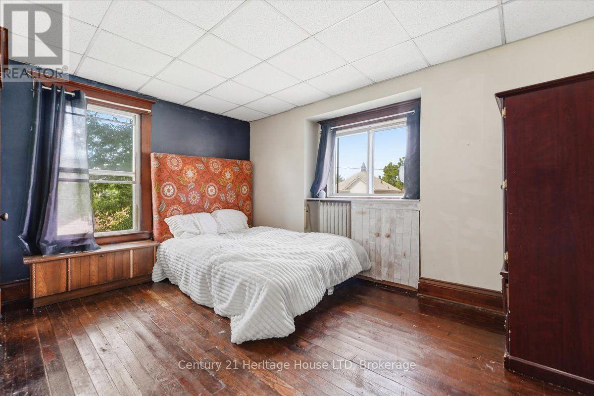 17 Elizabeth Street E, Welland, Ontario  L3C 4M2 - Photo 18 - X13718378