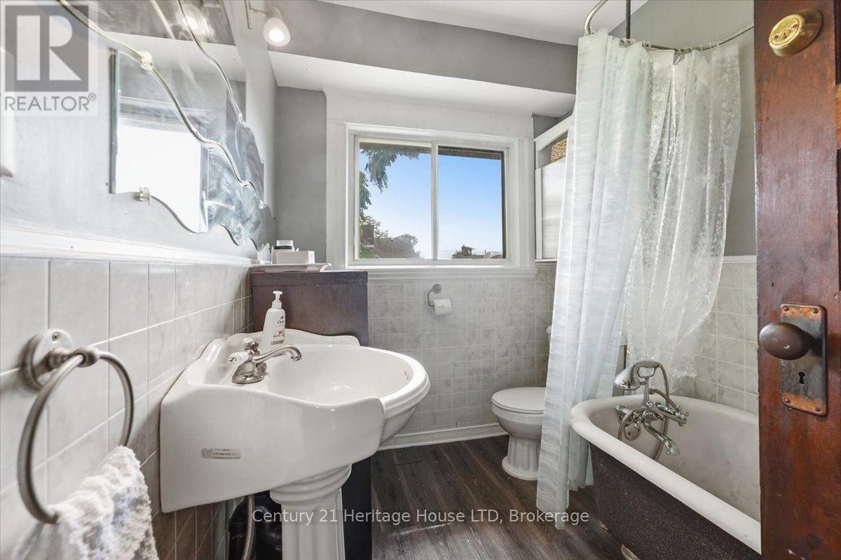 17 Elizabeth Street E, Welland, Ontario  L3C 4M2 - Photo 22 - X13718378