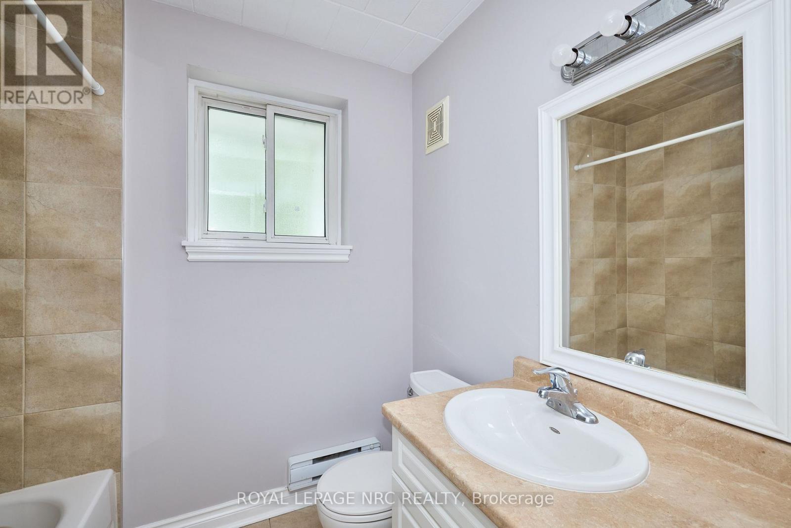 11 - 98 Woodlawn Road, Welland, Ontario  L3C 3J5 - Photo 14 - X13718576