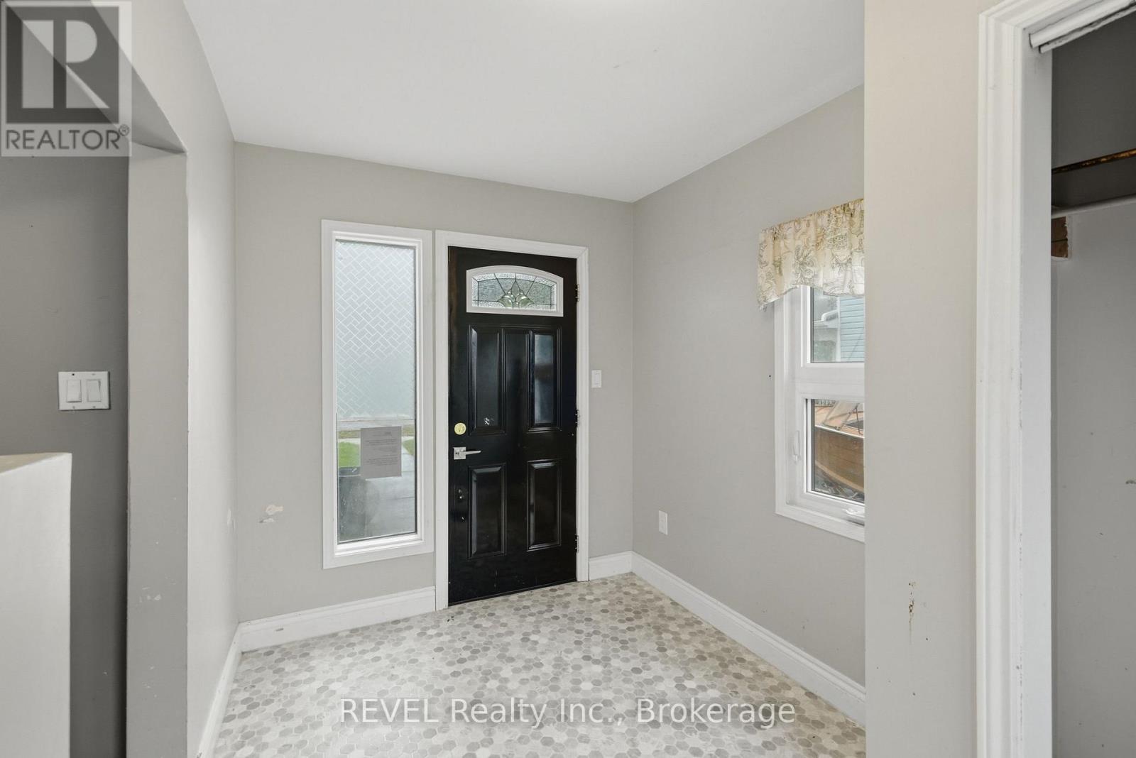 2324 Centre Street, Thorold, Ontario  L0S 1A0 - Photo 15 - X13719580