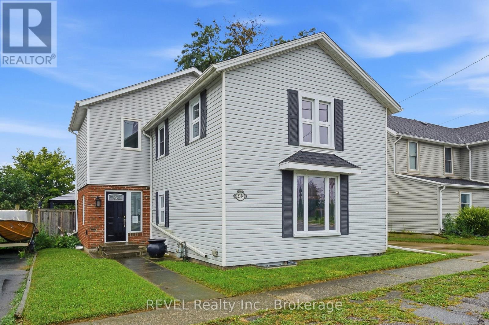 2324 Centre Street, Thorold, Ontario  L0S 1A0 - Photo 3 - X13719580
