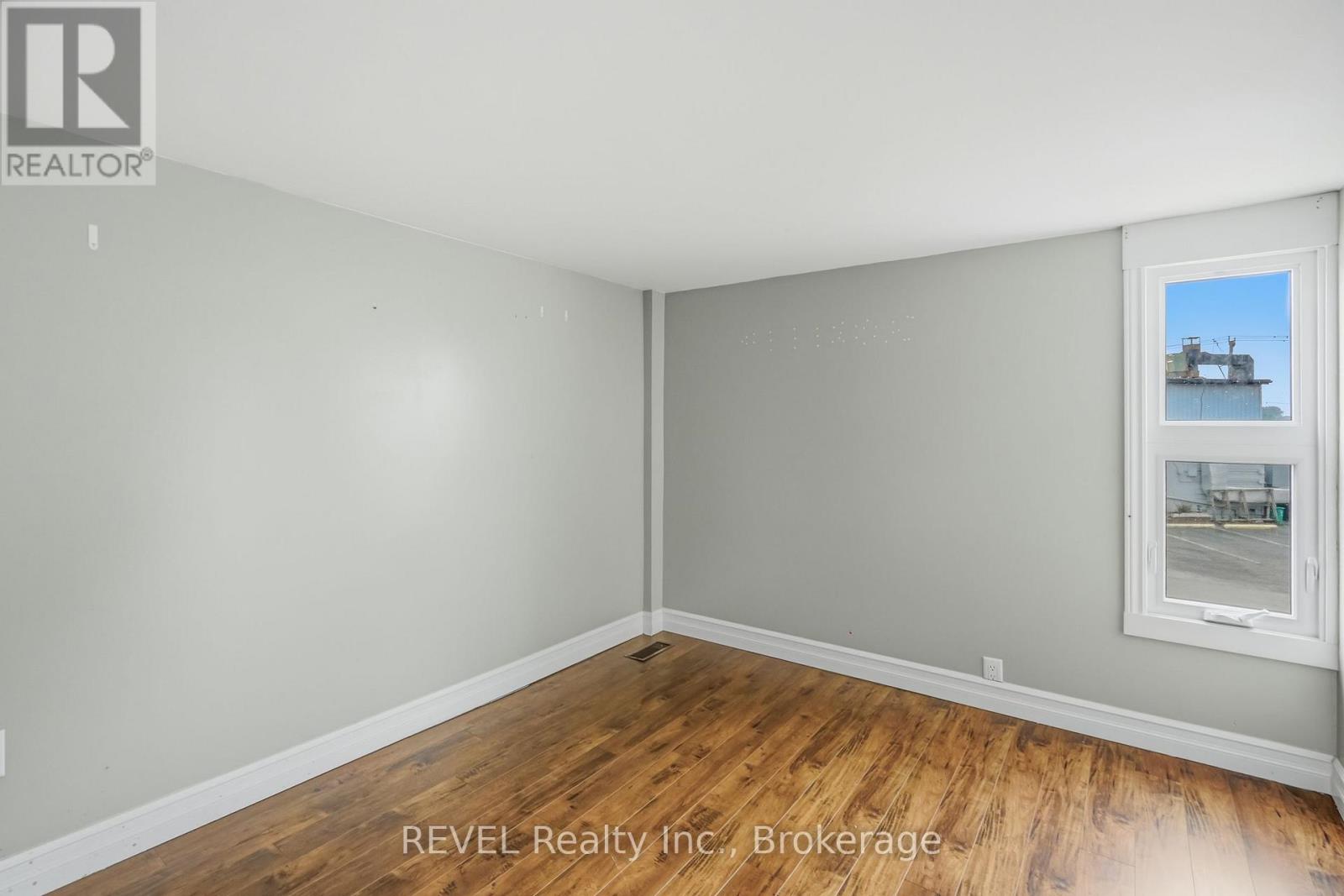2324 Centre Street, Thorold, Ontario  L0S 1A0 - Photo 31 - X13719580