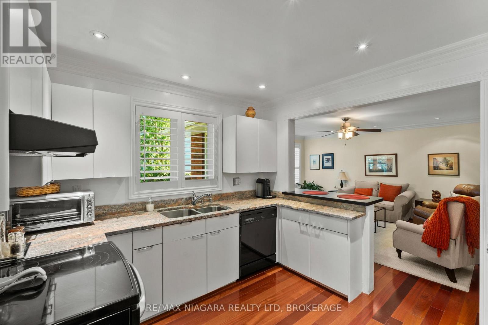 54 The Promenade, Niagara-On-The-Lake, Ontario  L0R 1J0 - Photo 8 - X13720322