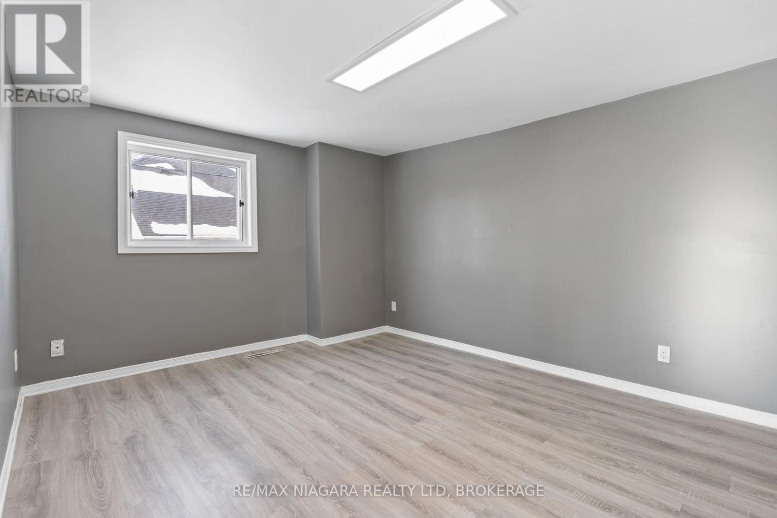 1 - 115 Kinnear Street, Port Colborne, Ontario  L3K 1A8 - Photo 11 - X13720724
