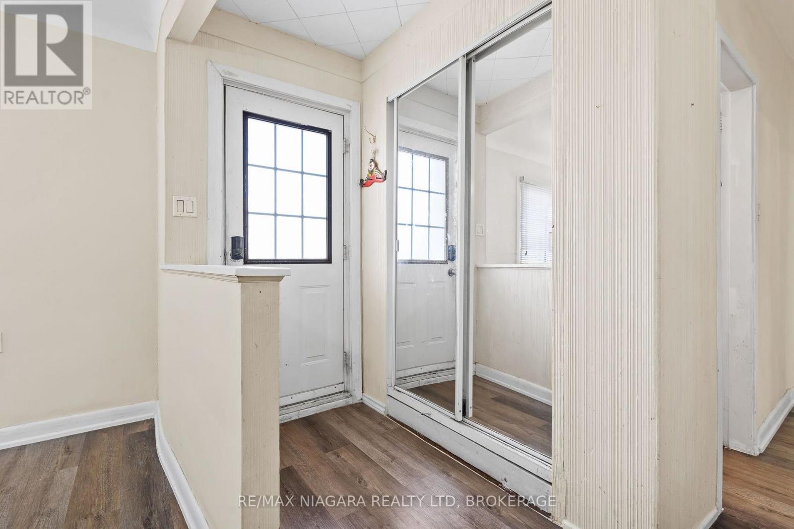 Upper - 73 Hillview Road, St. Catharines, Ontario  L2S 1S8 - Photo 3 - X13720736