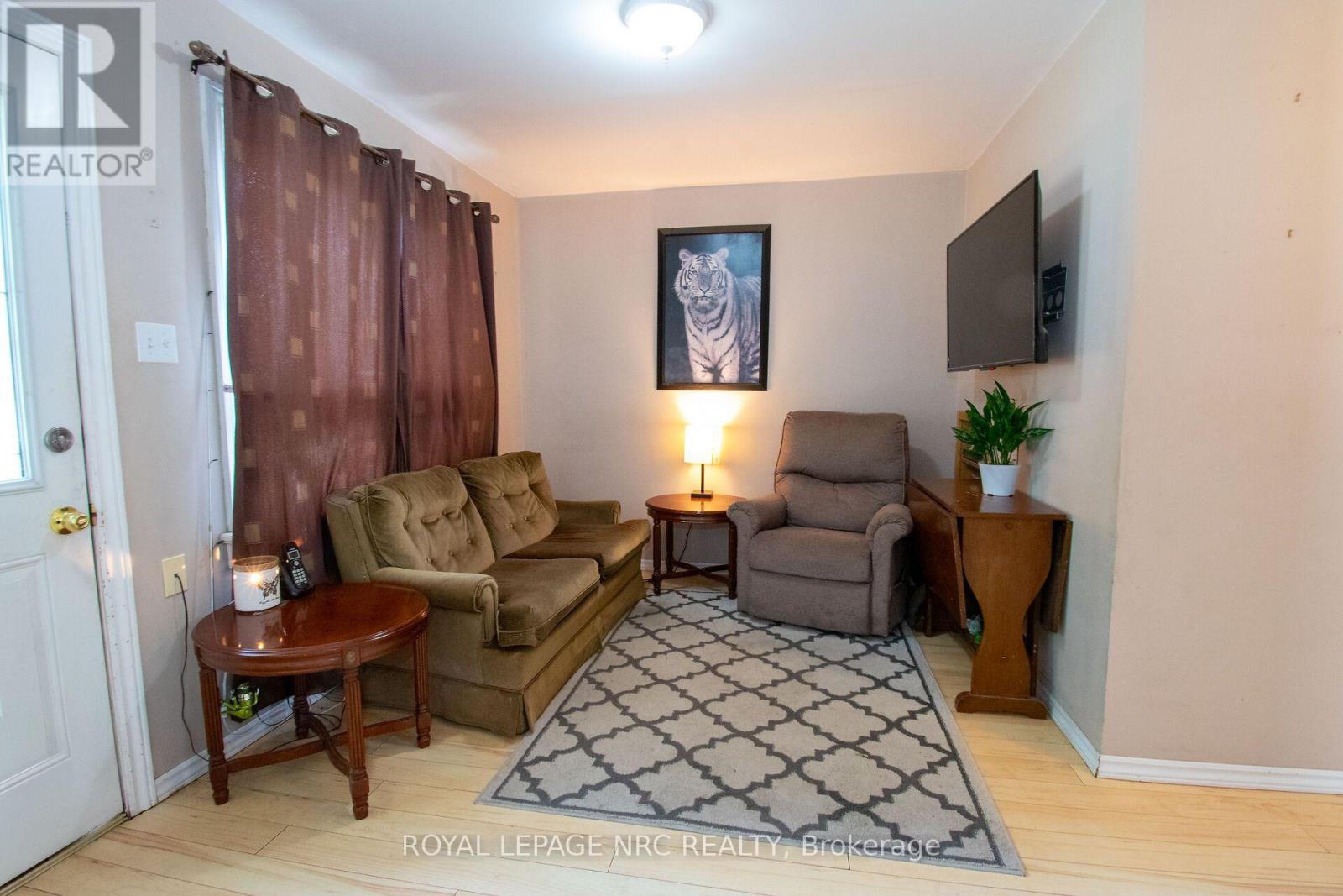 13 Mildred Avenue, St. Catharines, Ontario  L2R 6H9 - Photo 7 - X13720998