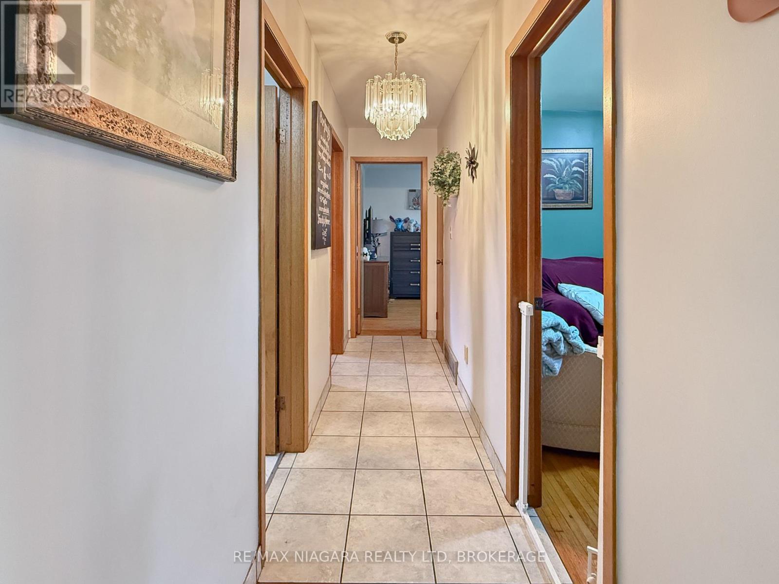 318 Albany Street, Fort Erie, Ontario  L2A 1L9 - Photo 9 - X13722122