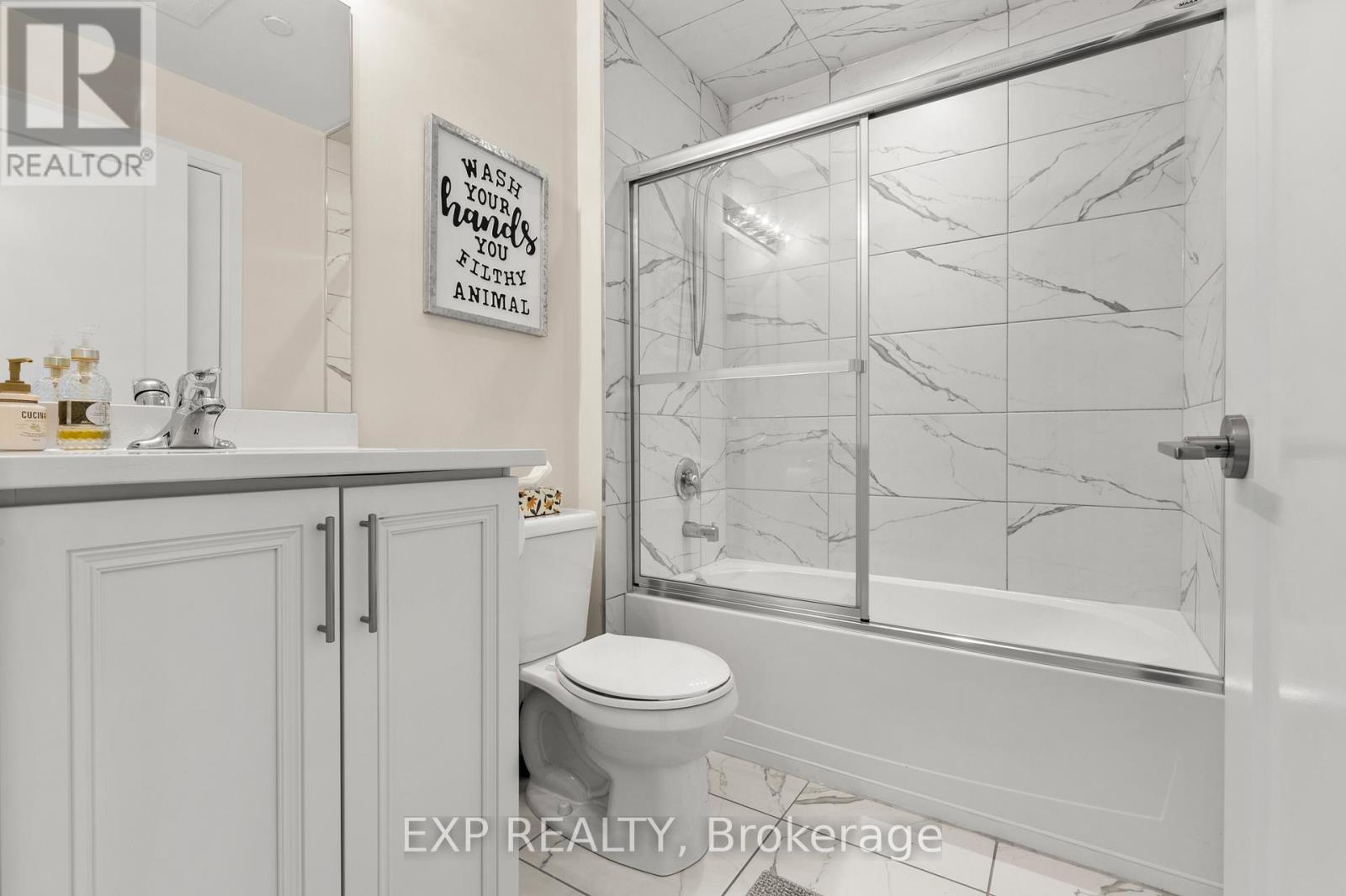 209 - 10 Concord Place, Grimsby, Ontario  L3M 0G6 - Photo 10 - X13722398