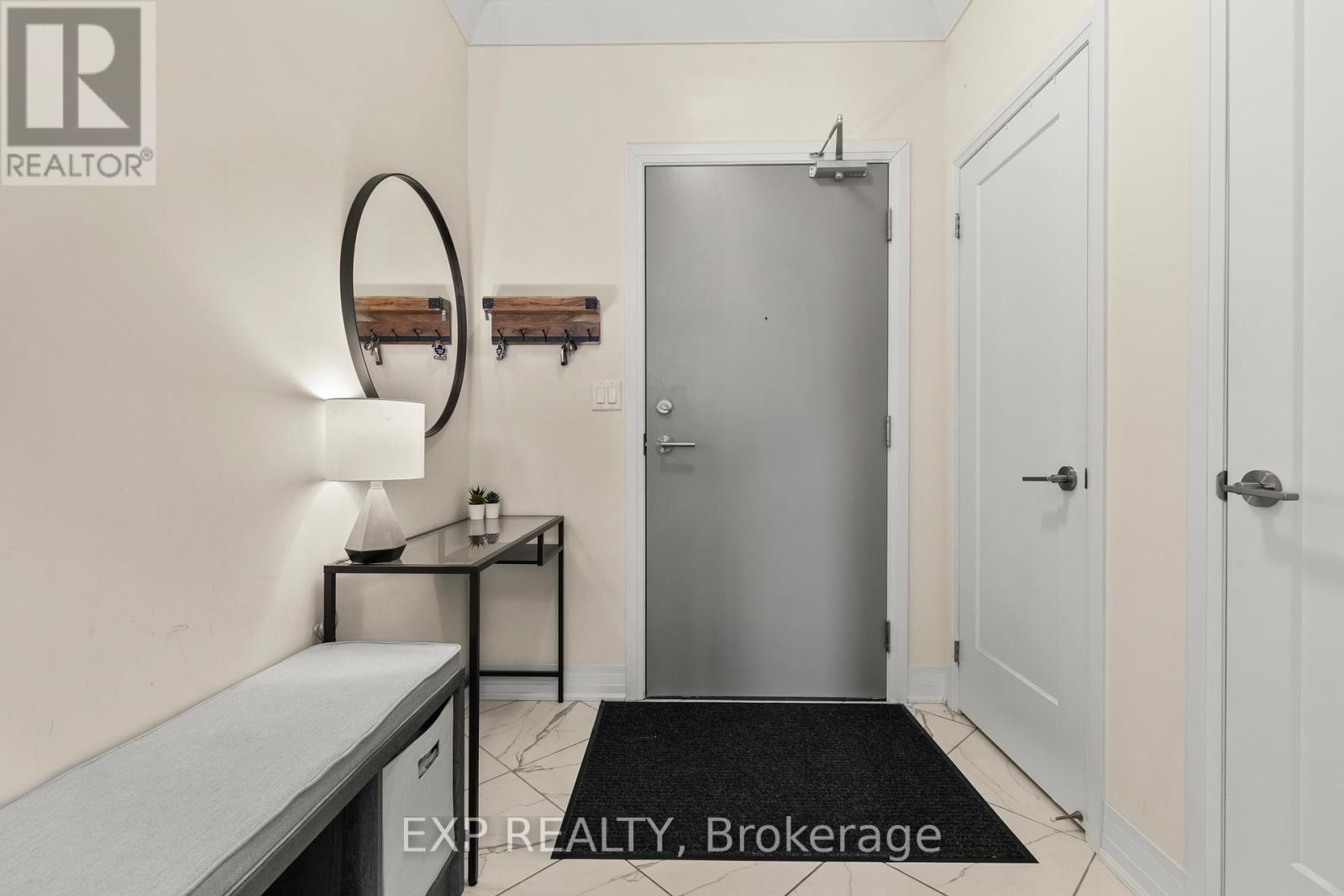 209 - 10 Concord Place, Grimsby, Ontario  L3M 0G6 - Photo 4 - X13722398