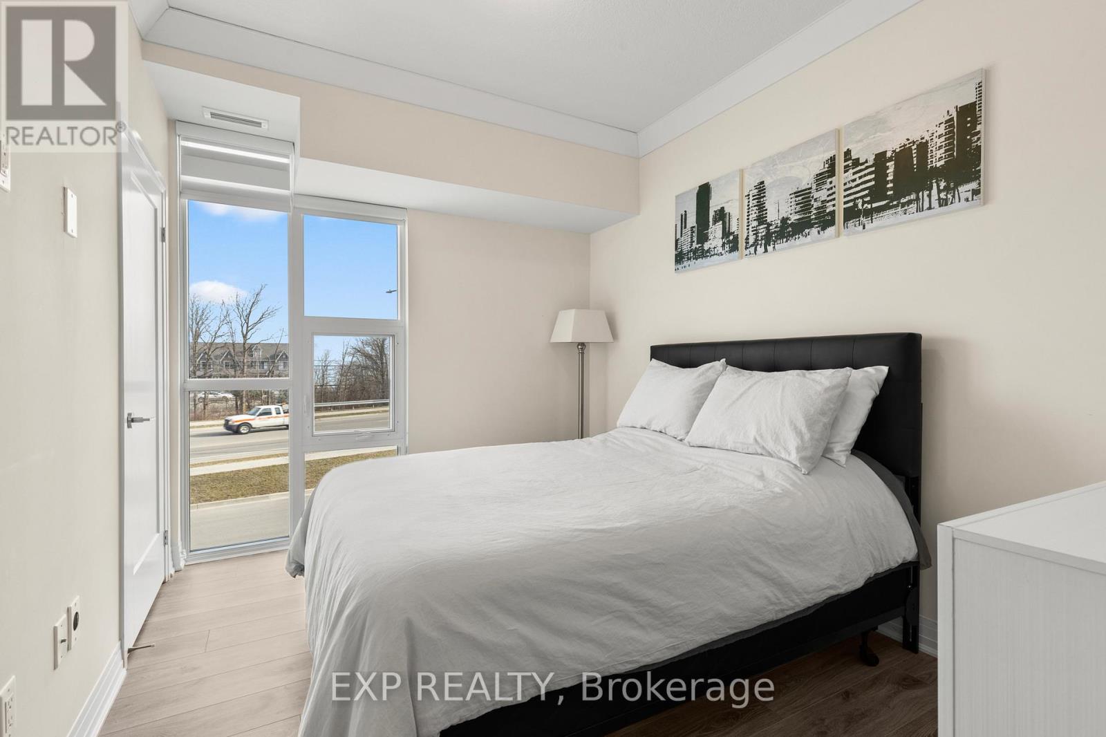 209 - 10 Concord Place, Grimsby, Ontario  L3M 0G6 - Photo 9 - X13722398