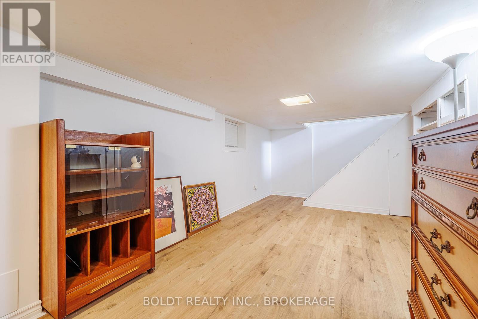 20 Stuart Avenue, St. Catharines, Ontario  L2R 1M7 - Photo 17 - X13722920