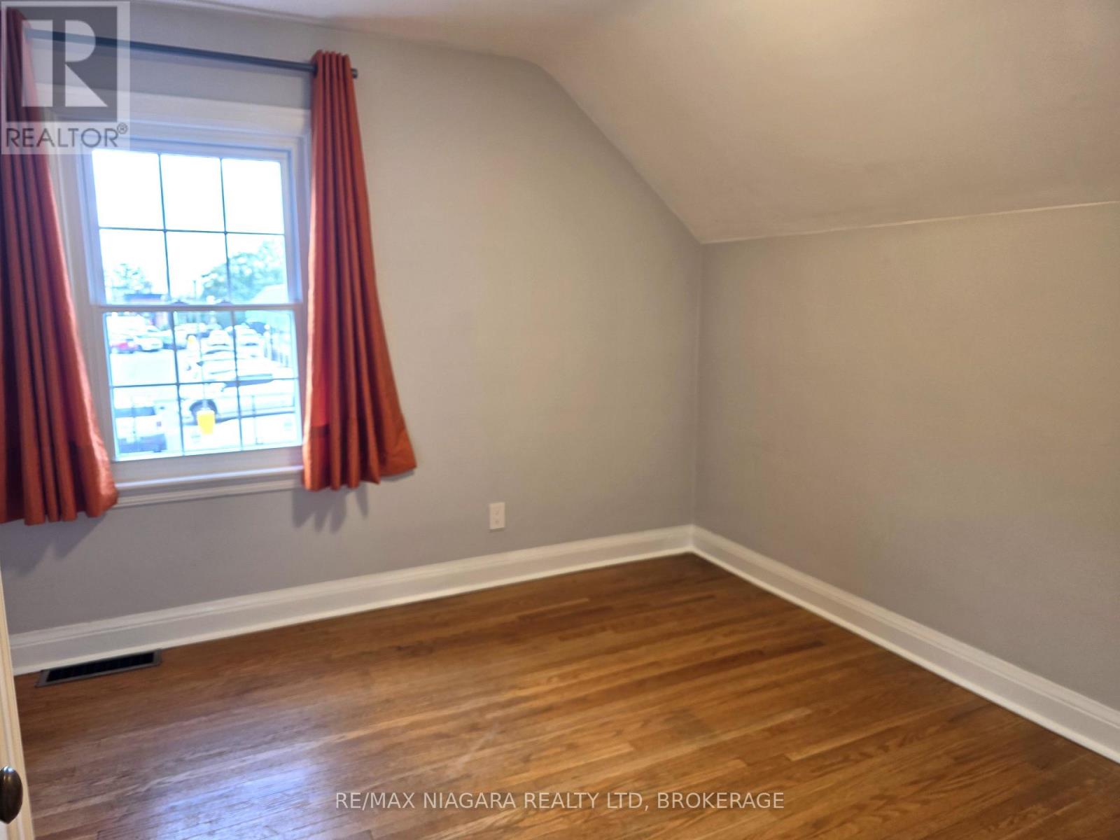 5944 Dorchester Road, Niagara Falls, Ontario  L2G 5S9 - Photo 24 - X13724626