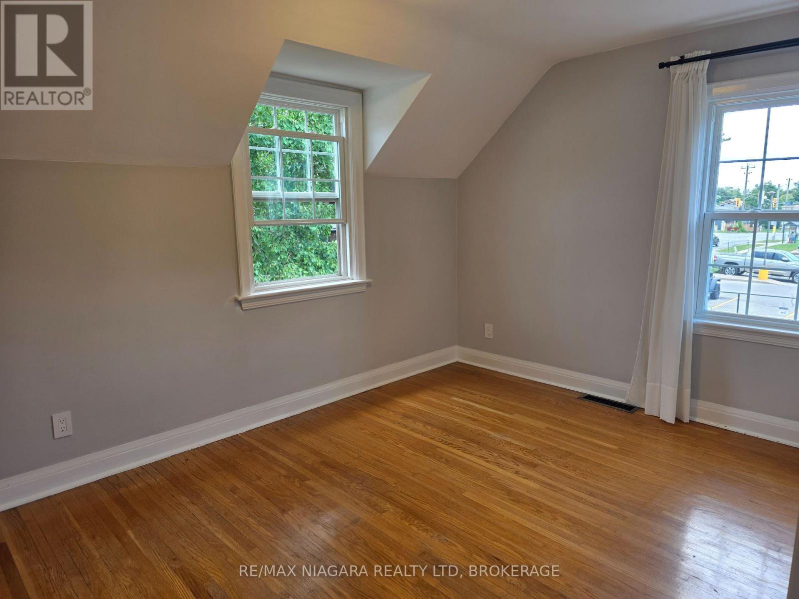 5944 Dorchester Road, Niagara Falls, Ontario  L2G 5S9 - Photo 29 - X13724626