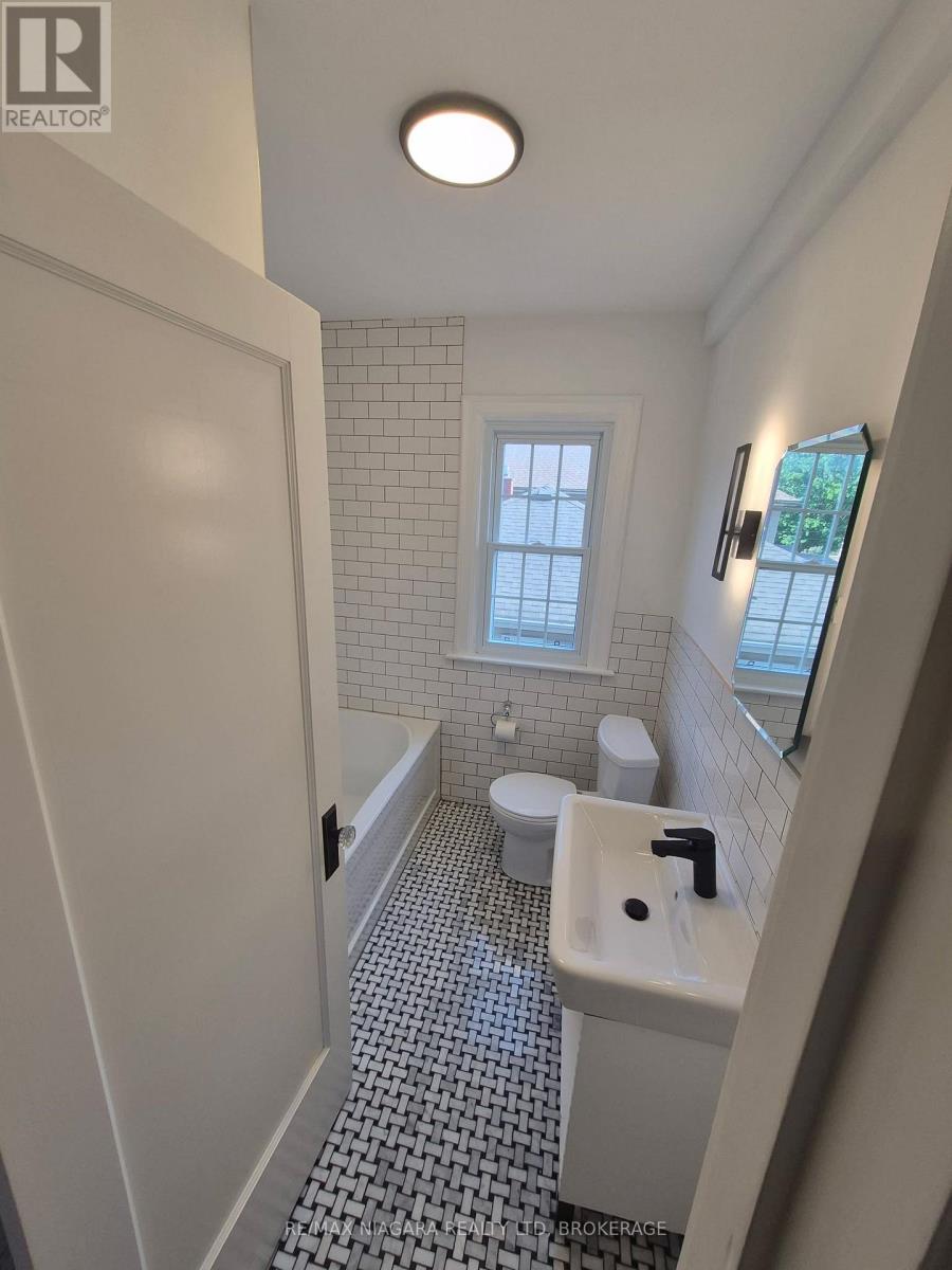 5944 Dorchester Road, Niagara Falls, Ontario  L2G 5S9 - Photo 30 - X13724626