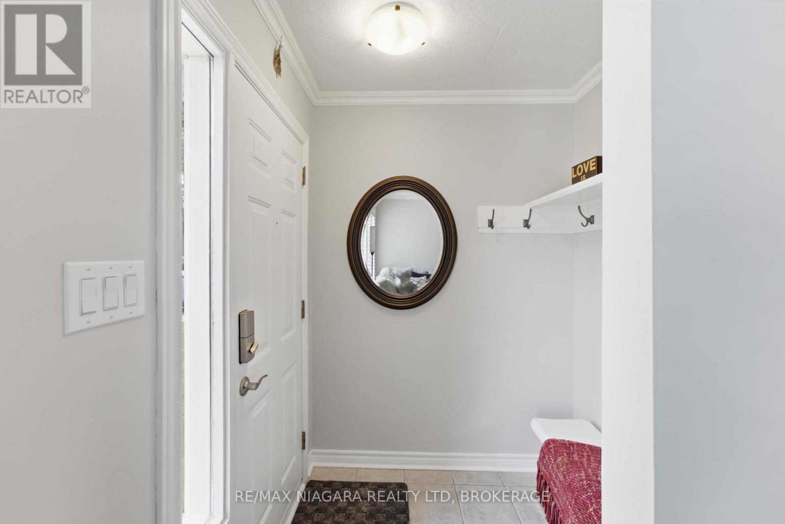 35 - 2 Weiden Street, St. Catharines, Ontario  L2M 6W5 - Photo 3 - X13724760