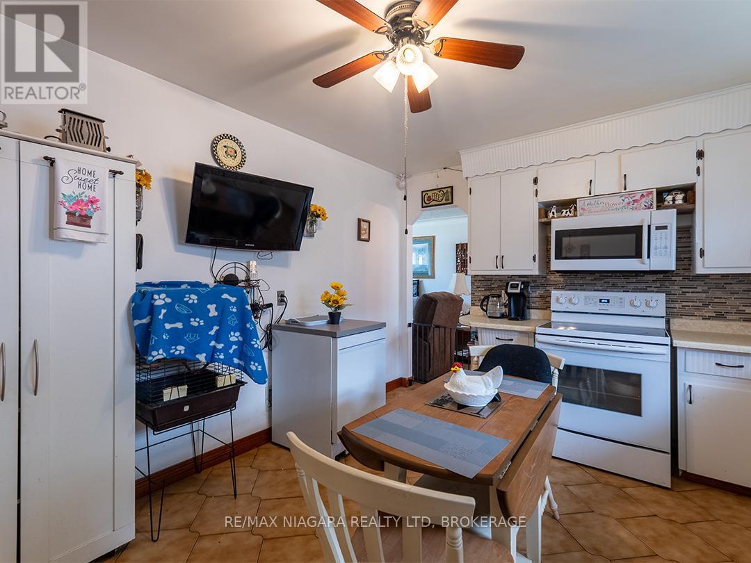 90 John Street, Port Colborne, Ontario  L3K 1R2 - Photo 11 - X13725484