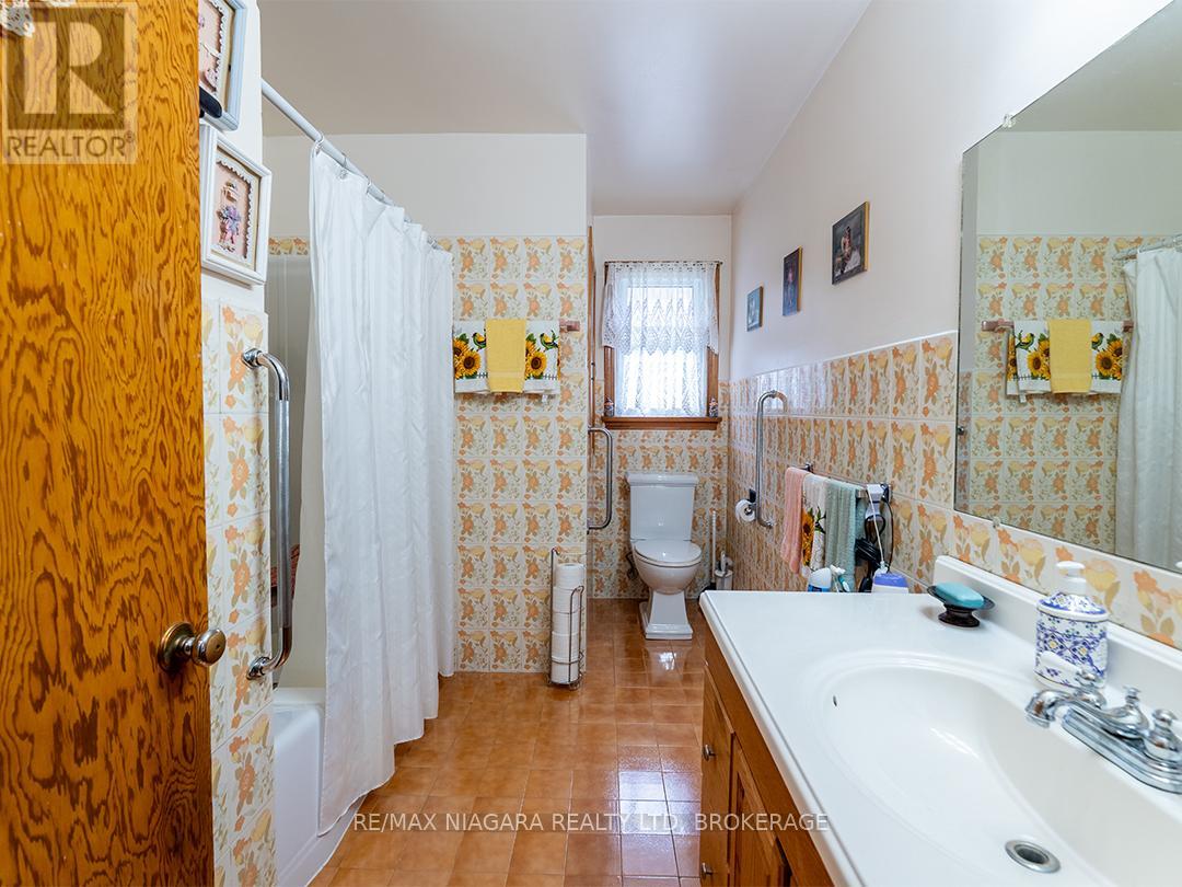90 John Street, Port Colborne, Ontario  L3K 1R2 - Photo 17 - X13725484