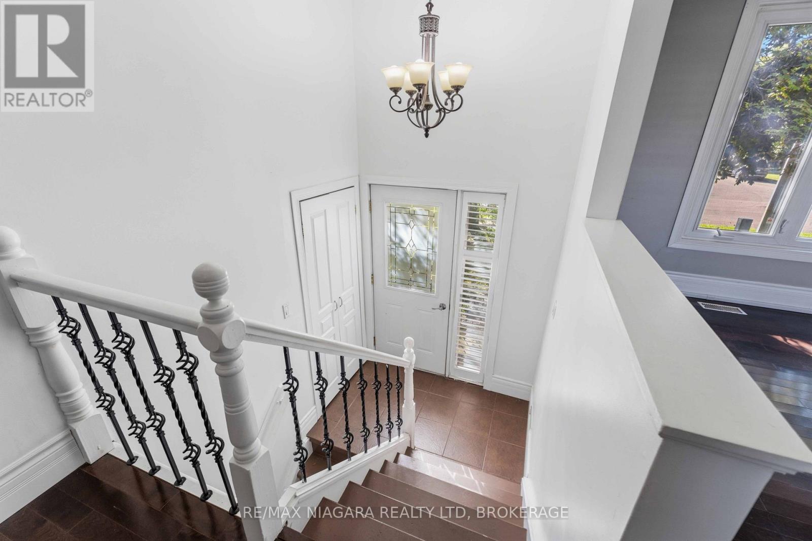 60 Brant Avenue, Welland, Ontario  L3C 6C8 - Photo 3 - X13726630
