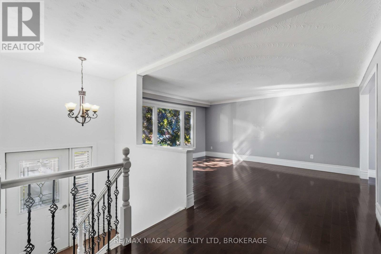 60 Brant Avenue, Welland, Ontario  L3C 6C8 - Photo 6 - X13726630