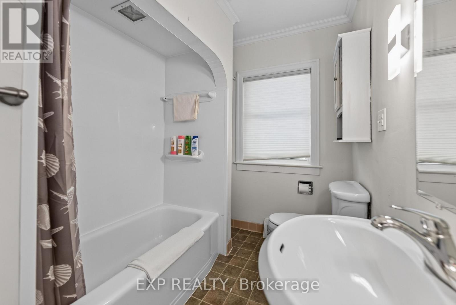 564 Prospect Point Road N, Fort Erie, Ontario  L0S 1N0 - Photo 19 - X13726992