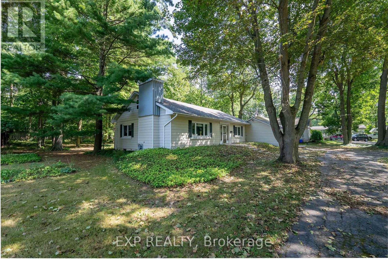 564 Prospect Point Road N, Fort Erie, Ontario  L0S 1N0 - Photo 4 - X13726992