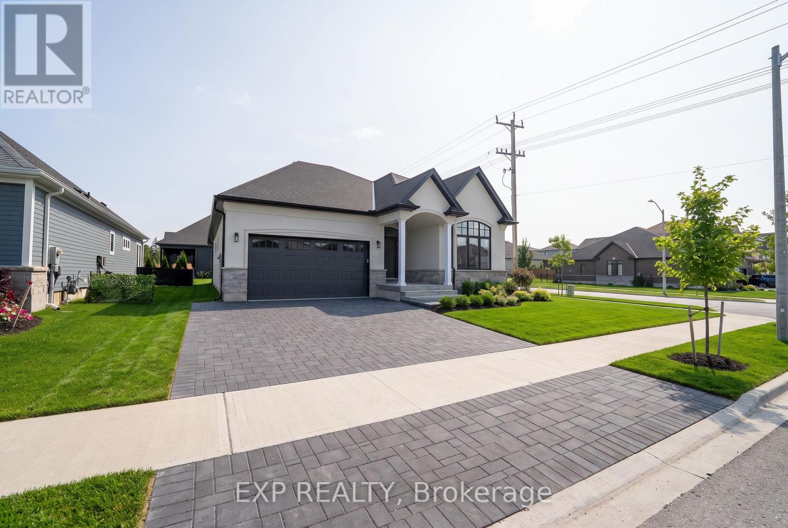 3589 Whispering Woods Trail, Fort Erie, Ontario  L0S 1N0 - Photo 3 - X13727006
