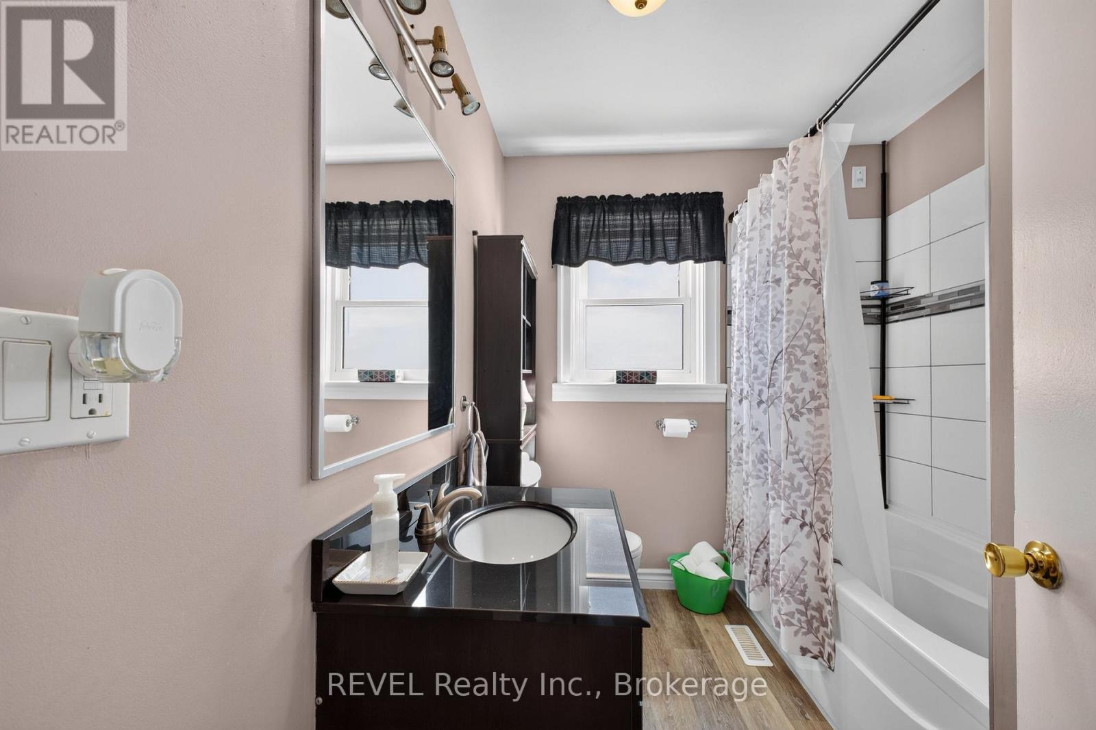 33 Lewis Street, Fort Erie, Ontario  L2A 2P8 - Photo 16 - X13727252