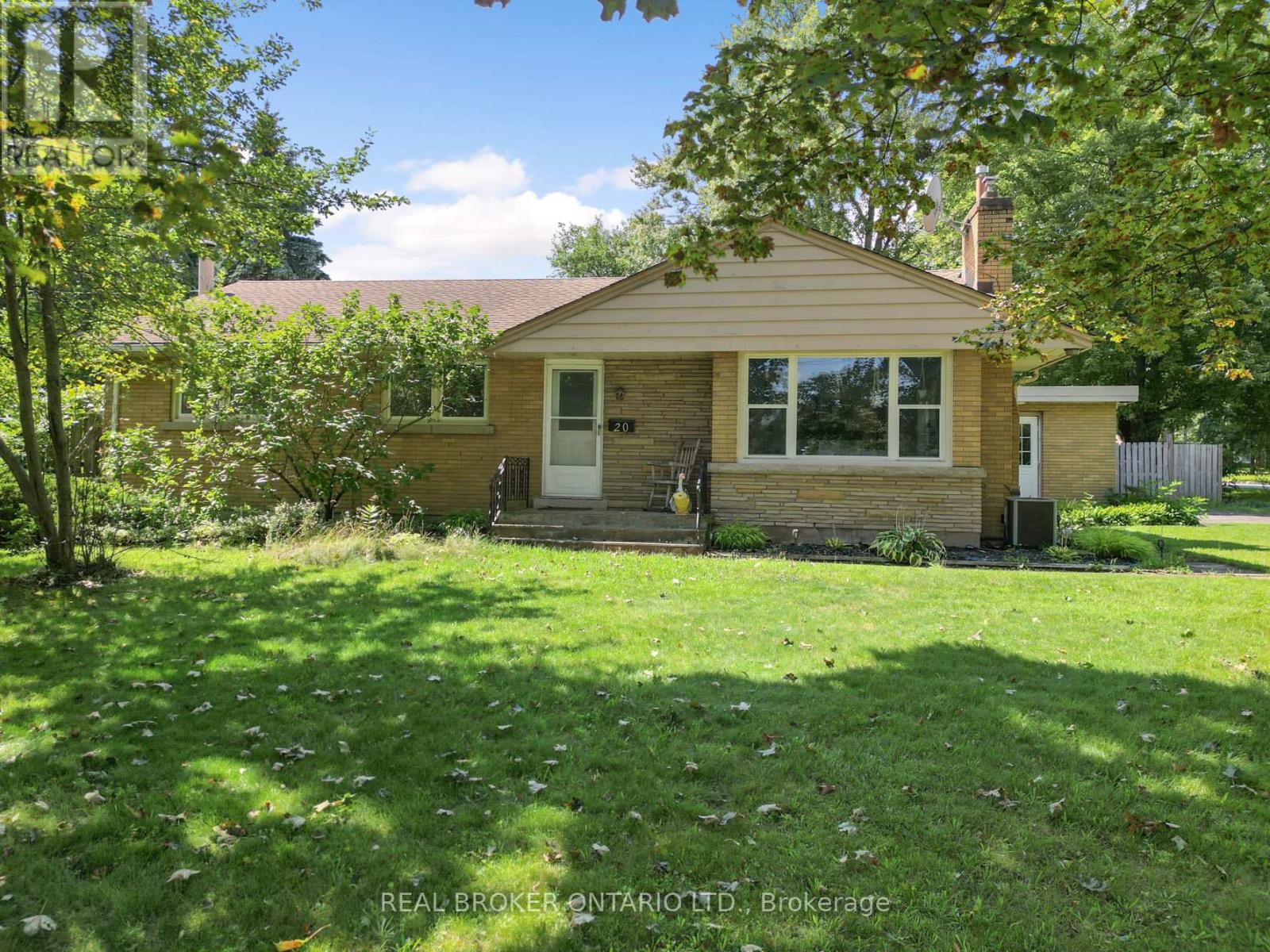 20 ALAN CRESCENT, Pelham, Ontario