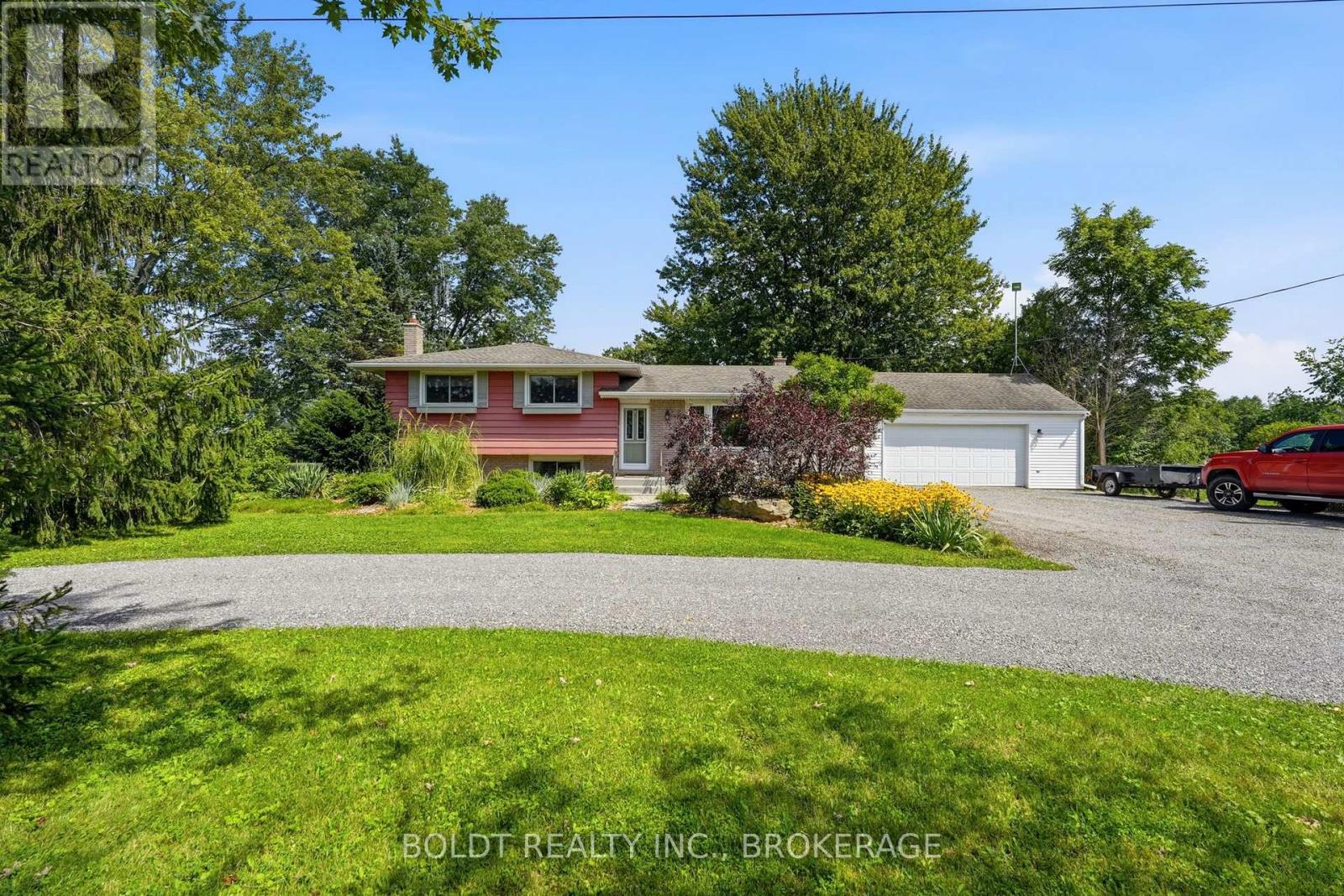 1452 Cataract Road, Thorold, Ontario  L3B 5N5 - Photo 4 - X13727422