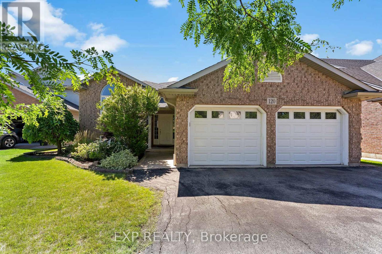 120 Redwood Court, Welland, Ontario  L3C 7C4 - Photo 2 - X13727592