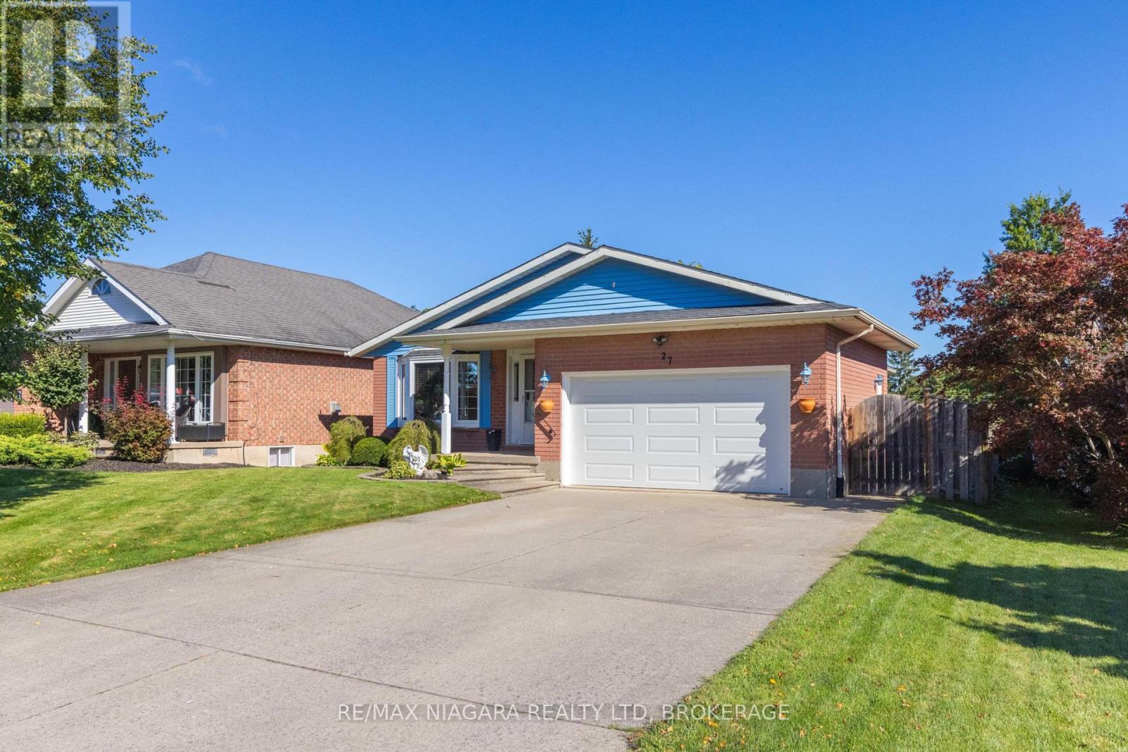 27 Andrea Drive, St. Catharines, Ontario  L2S 3N7 - Photo 2 - X13725526