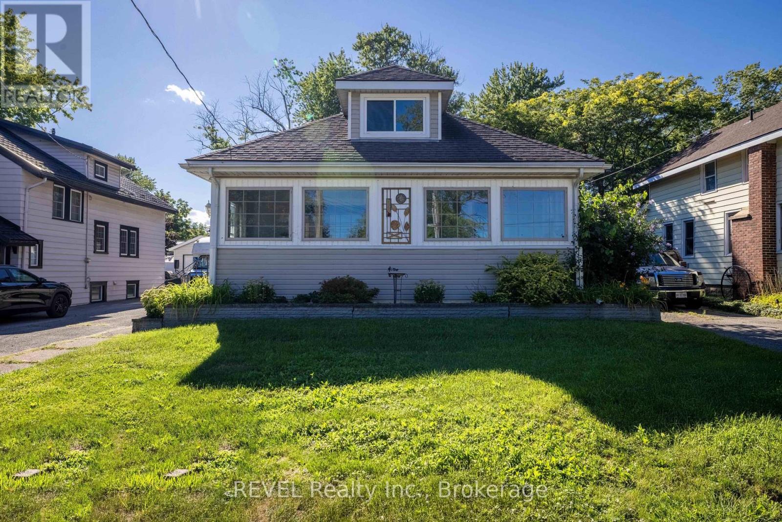 272 High Street, Fort Erie, Ontario  L2A 3R3 - Photo 3 - X13727948