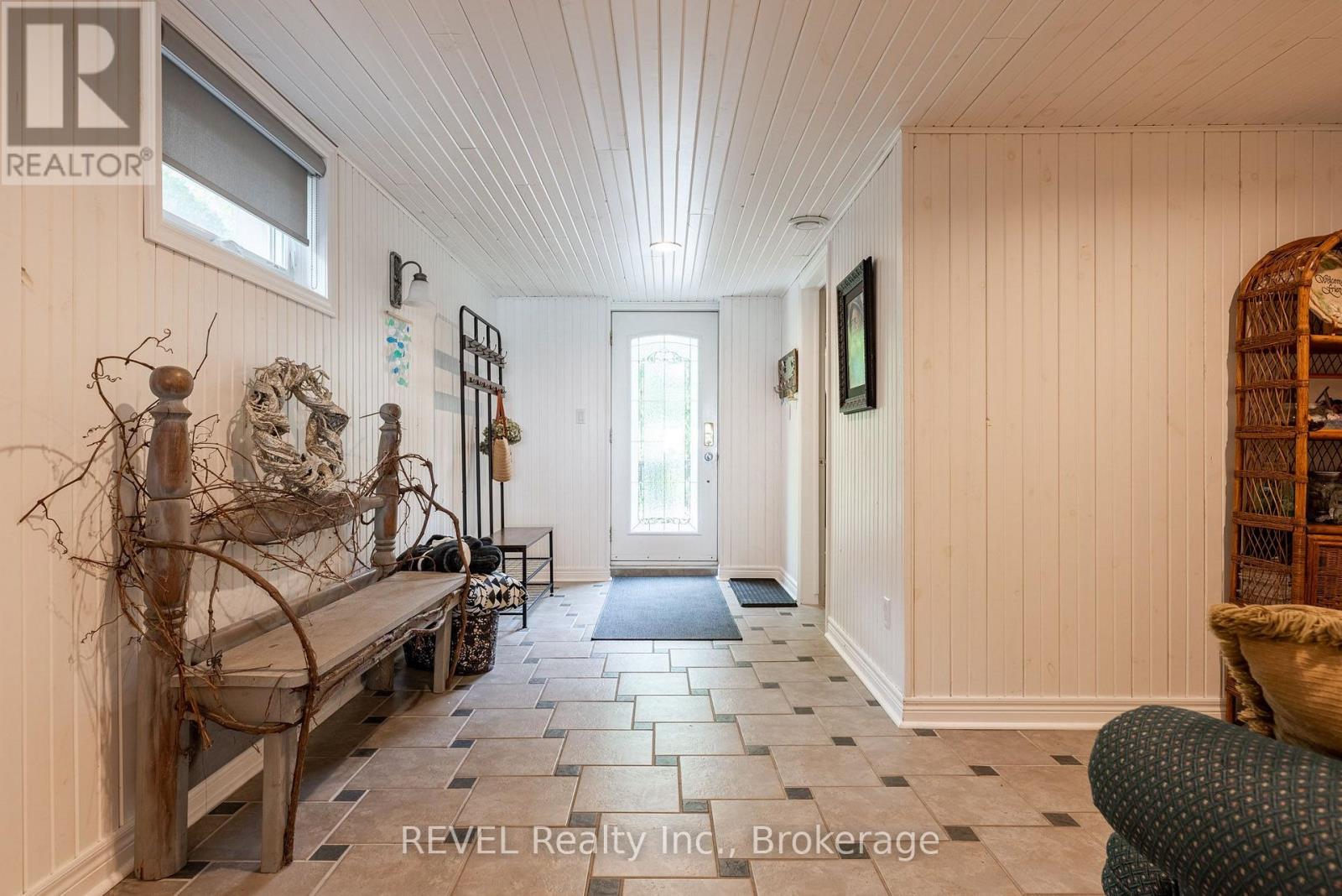 10417 Lakeshore Road, Wainfleet, Ontario  L3K 5V4 - Photo 10 - X13728236