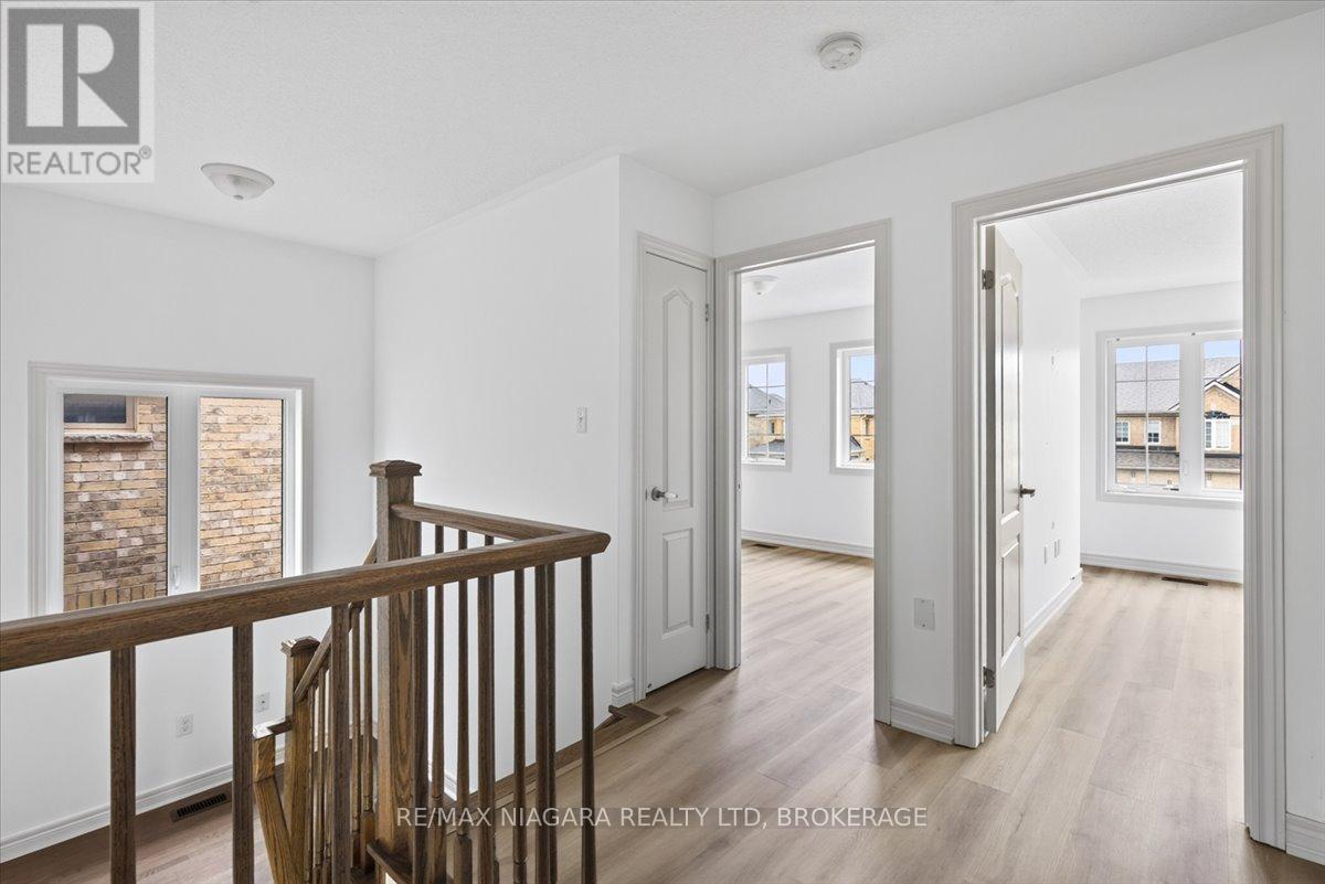 12 Fred Fisher Crescent, St. Catharines, Ontario  L2P 0A9 - Photo 35 - X13729098