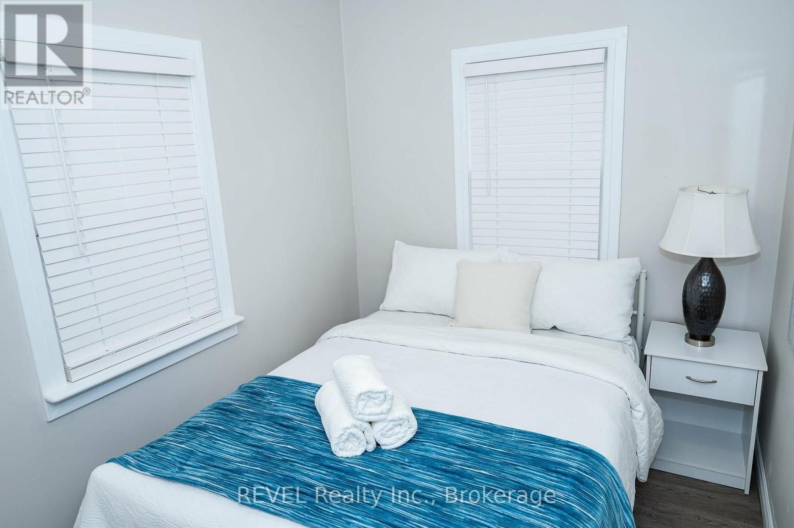 6482 Mcleod Road, Niagara Falls, Ontario  L2G 3G1 - Photo 10 - X13729328
