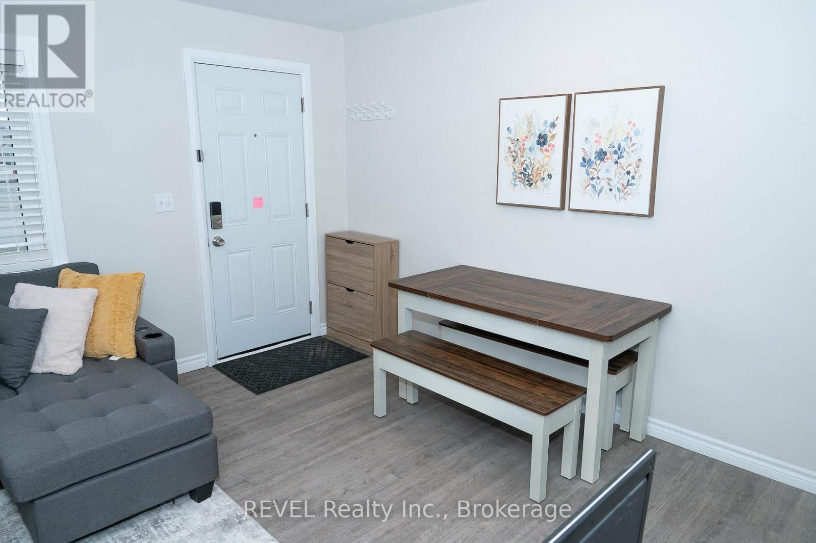 6482 Mcleod Road, Niagara Falls, Ontario  L2G 3G1 - Photo 6 - X13729328