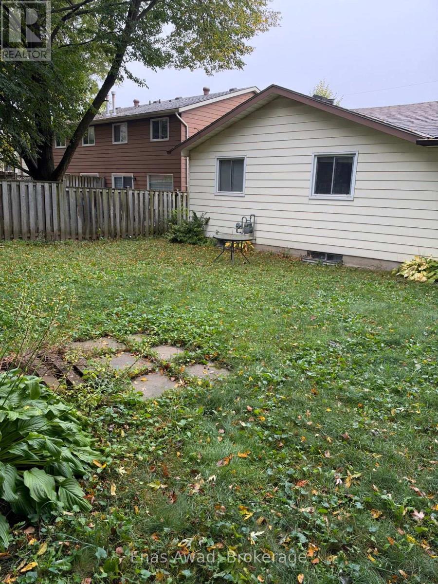 70 Churchill Street, Waterloo, Ontario  N2L 2X2 - Photo 12 - X13729702