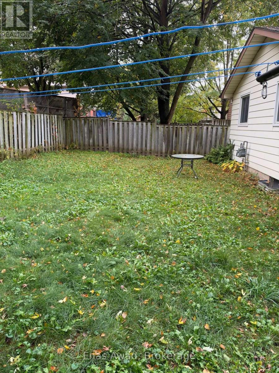 70 Churchill Street, Waterloo, Ontario  N2L 2X2 - Photo 14 - X13729702