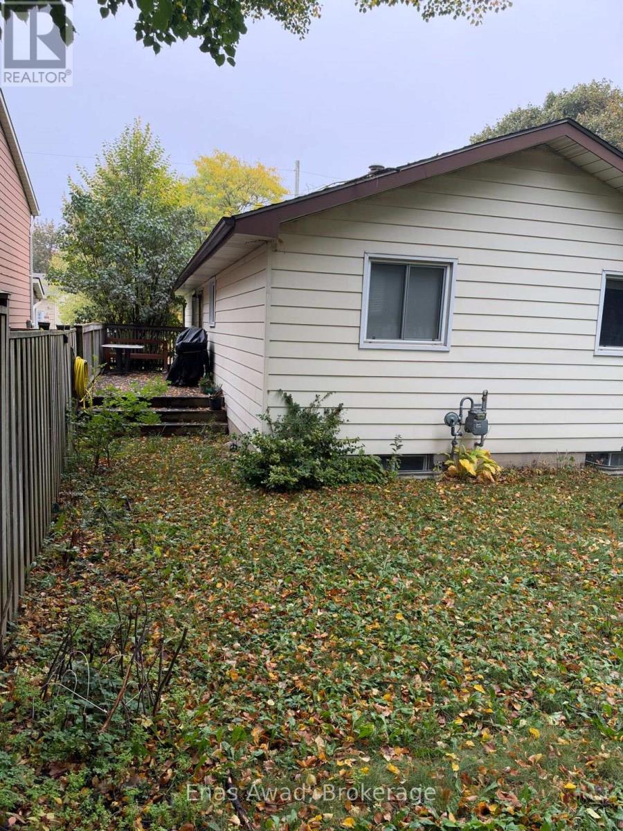 70 Churchill Street, Waterloo, Ontario  N2L 2X2 - Photo 16 - X13729702