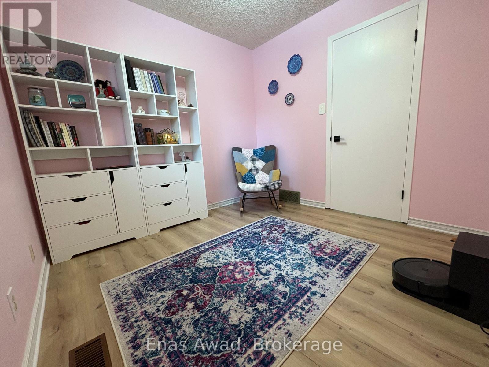 70 Churchill Street, Waterloo, Ontario  N2L 2X2 - Photo 6 - X13729702