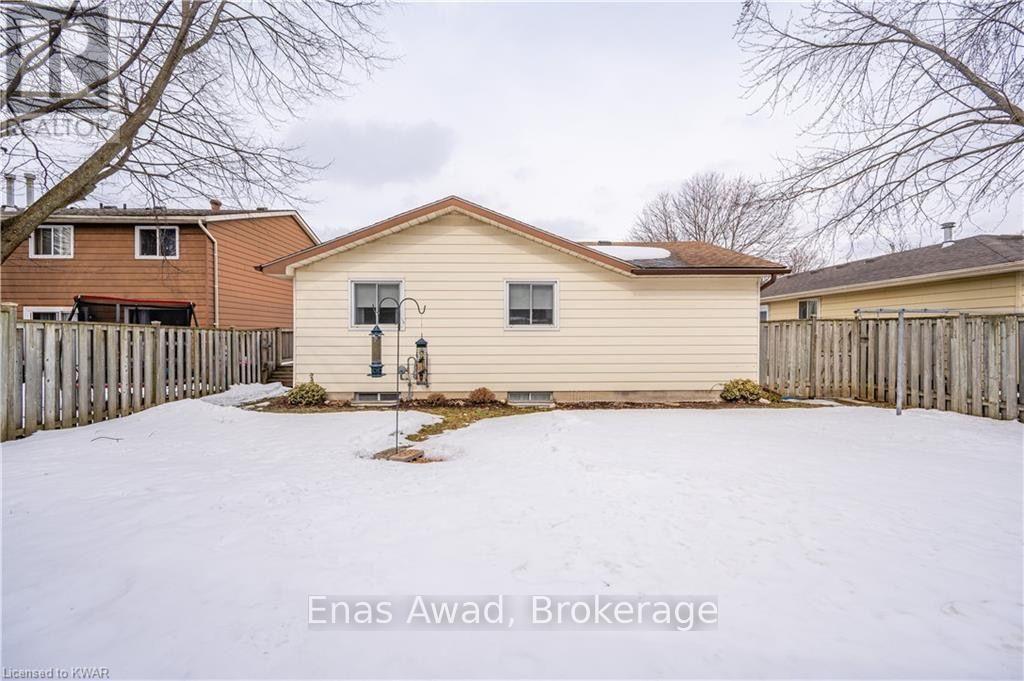 70 Churchill Street, Waterloo, Ontario  N2L 2X2 - Photo 7 - X13729702