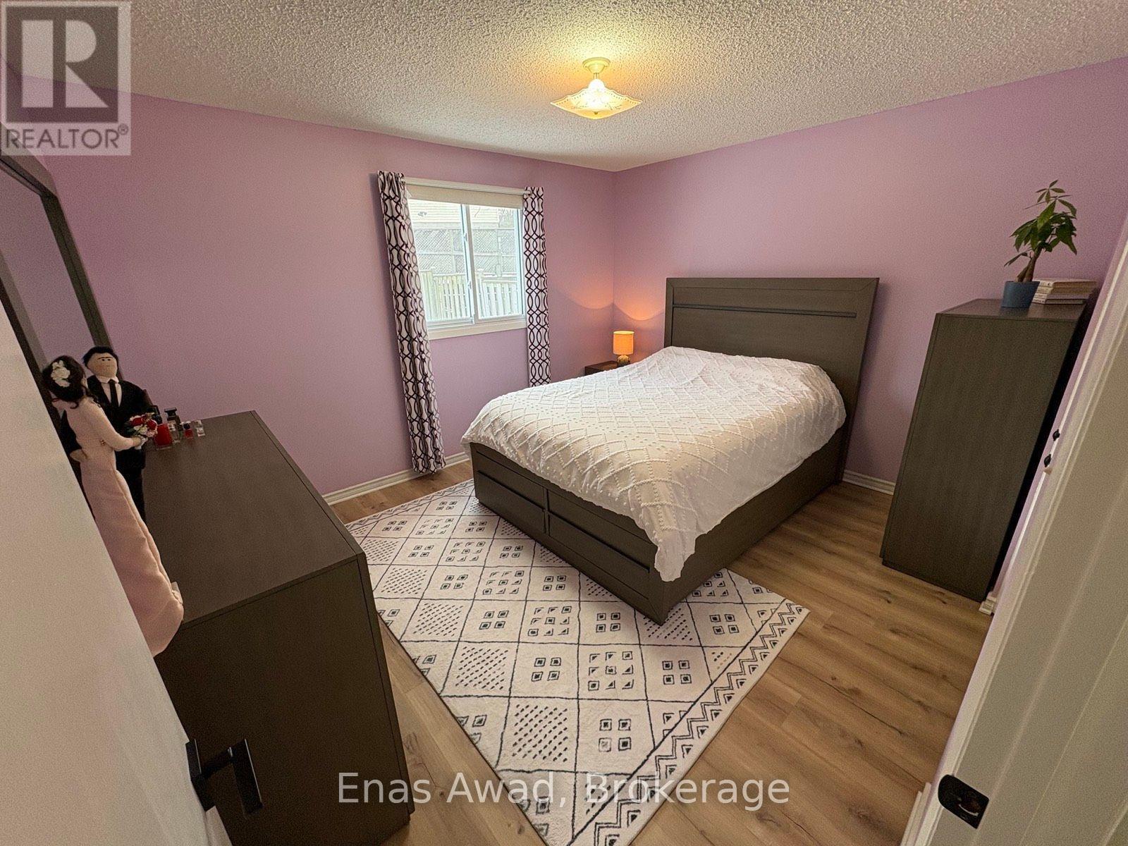70 Churchill Street, Waterloo, Ontario  N2L 2X2 - Photo 9 - X13729702