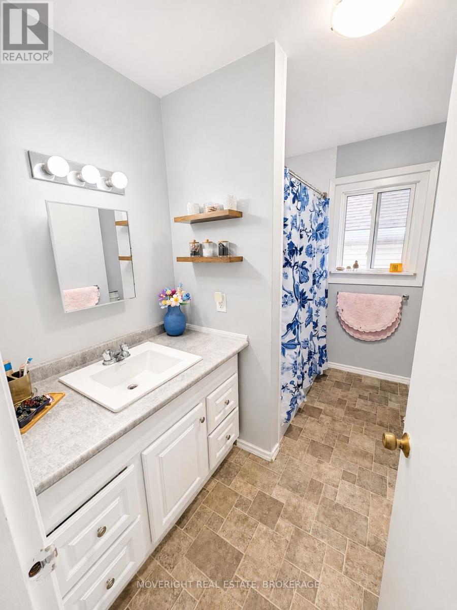 UNIT 3 - 24 OTTAWA STREET, St. Catharines, Ontario