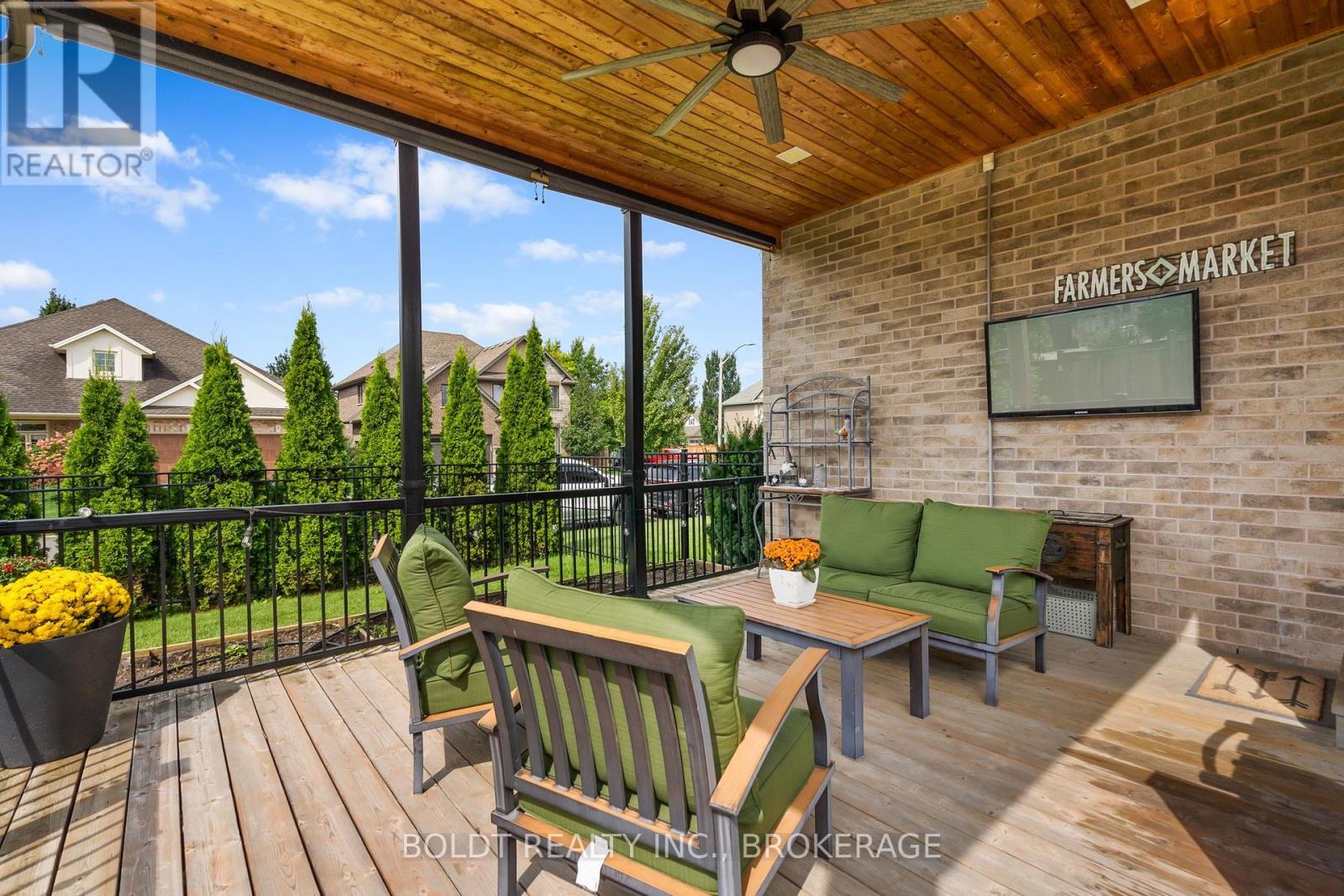 90 Videl Crescent N, St. Catharines, Ontario  L2W 0A2 - Photo 38 - X13732446