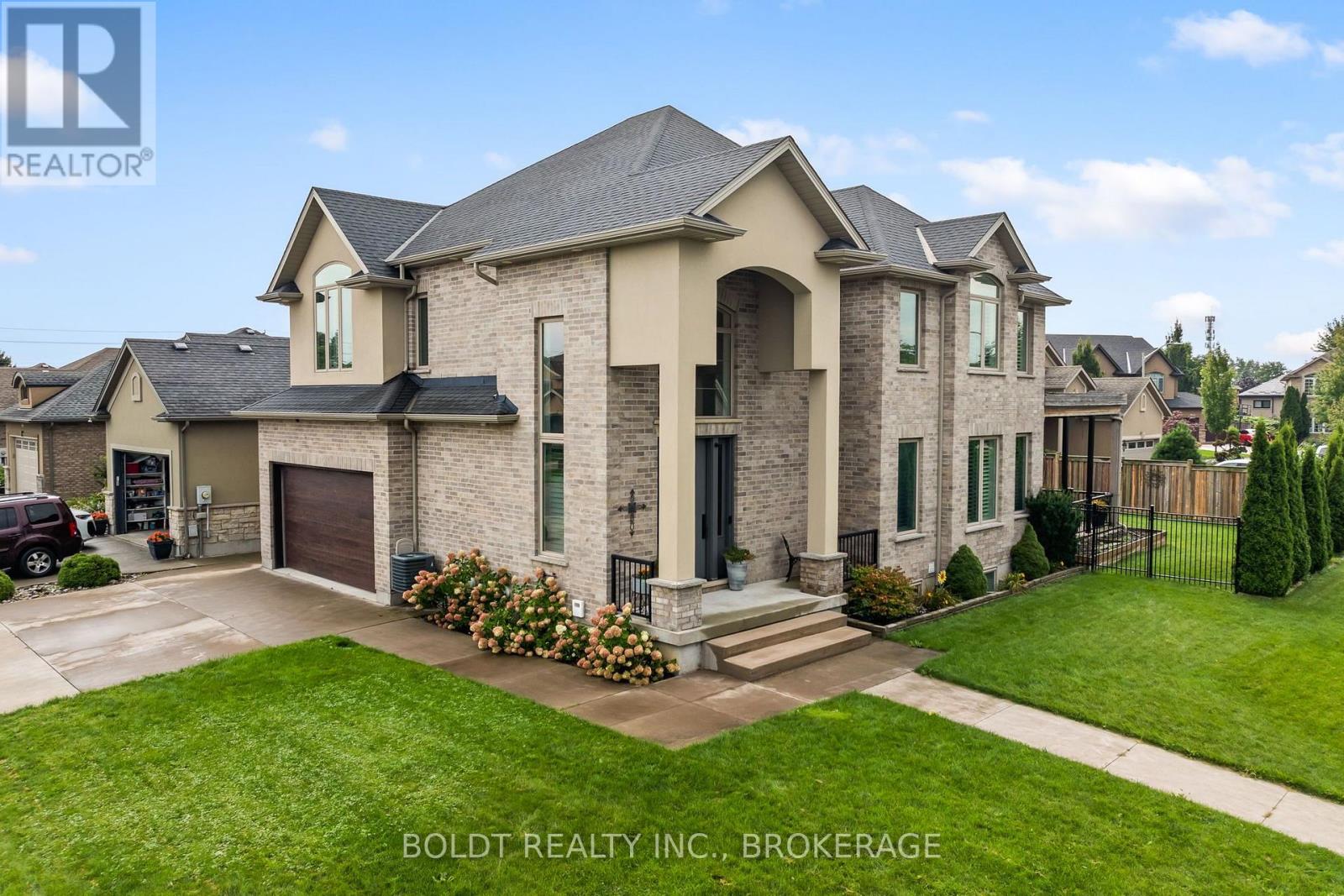 90 Videl Crescent N, St. Catharines, Ontario  L2W 0A2 - Photo 42 - X13732446