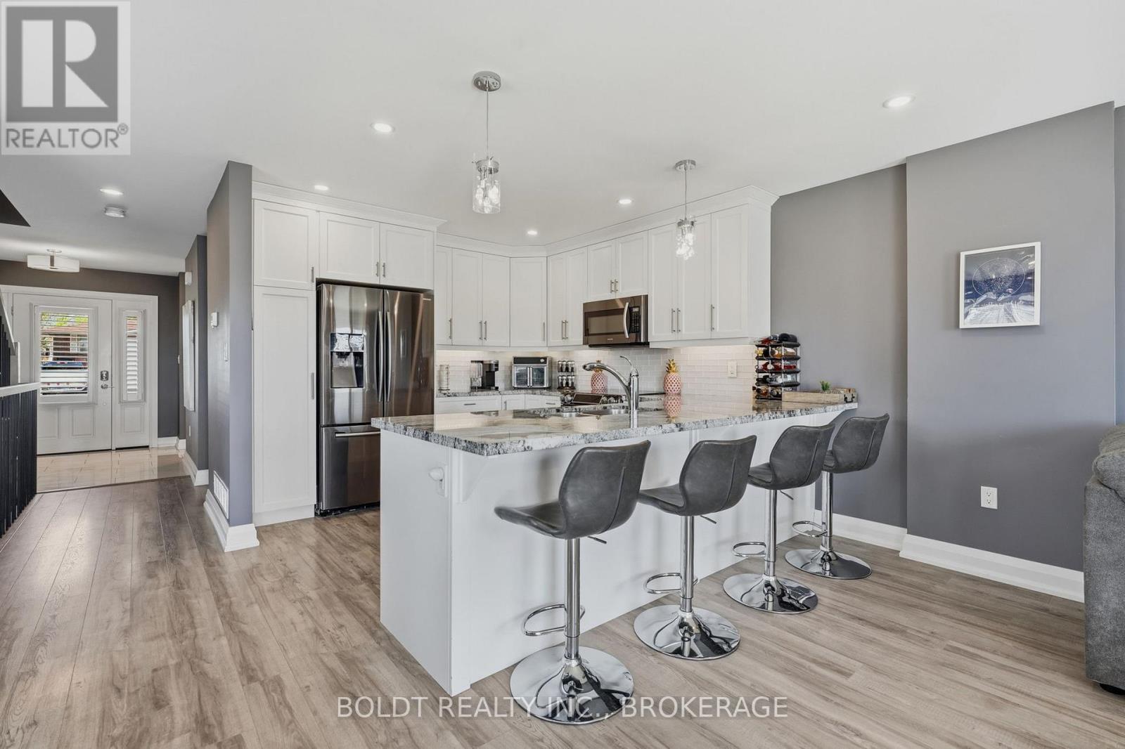 83 Hillview Road, St. Catharines, Ontario  L2S 1S8 - Photo 9 - X13732806